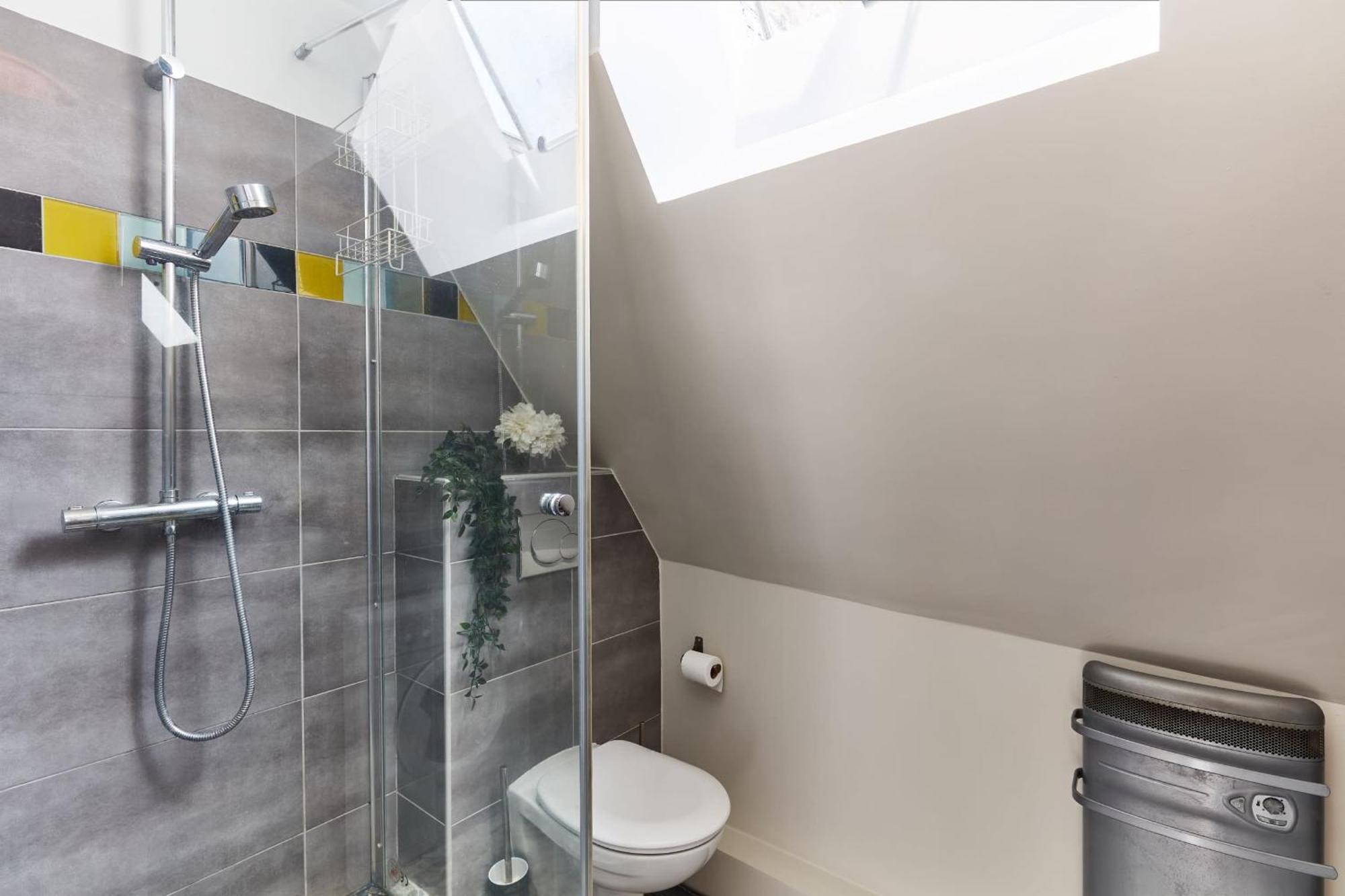 Place Des Vosges - 1Br With Balcony - Cityapartmentstay باريس المظهر الخارجي الصورة